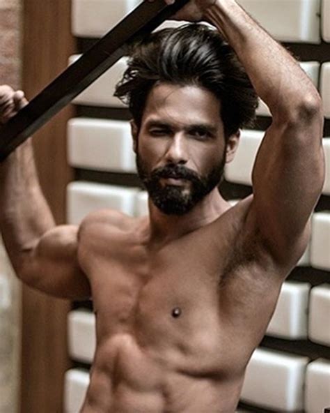 shahid kapoor hot